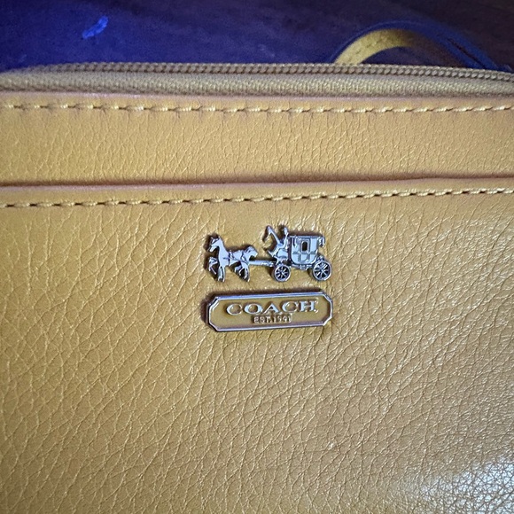 Coach Mustard Leather Wallet - Picture 2 of 8